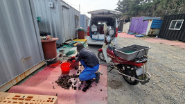 온산공단 내 무단 적치 컨테이너 골머리