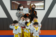 영웅키즈클럽, 적십자 캠페인 동참