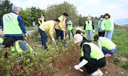 박천동 북구청장, 동천 시례잠수교 일원 쉼터 조성 동참