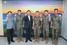 127여단마트 | 북구의장, 육군 127여단 신임여단장과 환담