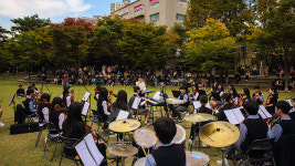 주민과 함께 학생들이 선물한  가을 음악회