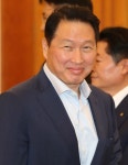 최태원 회장, SK하이닉스 주식 3620주 장내 매수…책임경영 의지 드러내
