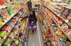 수도권 편의점도 야간 취식 제한..오후 9시 이후 위반