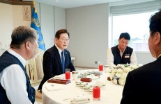 양대노총 만난 李대통령, '대화' 재차 강조