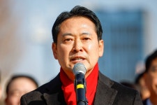 사과 없는 장동혁, 불법계엄 당위성 호소