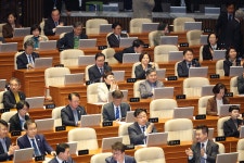 공소청법 與 주도 국회 문턱 넘었다