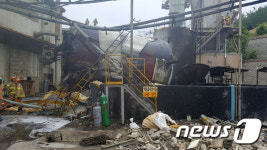 포항철강공단 내 제철세라믹 연료탱크 폭발