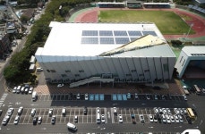 태풍에 파손된 제주복합체육관 지붕