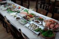 성복수산 횟집, 소래포구 방문 시 필수 맛집으로 손꼽혀…대하, 대게, 킹크랩이 일품