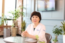 주부 괴롭히는 명절증후군 손목터널증후군, 방치하면 손목 통증 악화