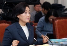 한국당 박영선 청문회 거부 선언…내로남불 위선자의 대명사, 자진 사퇴해야