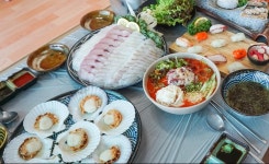 강릉 경포대 맛집 솔바로 횟집, 해산물 코스요리로 여행객들 입맛 사로잡아