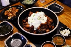 창원 맛집 용지호수 여행과 함께 가볼만한곳 천하제일족발&얼큰등심칼국수