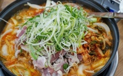 서울대입구역 샤로수길 맛집 우리가참김치 메스컴에서 주목하는 음식점으로 주목