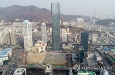 1호가 될 순 없어 부산 문현금융단지 코로나 예방 안간힘