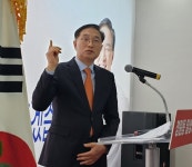 정원동 밀양시장 예비후보. 선거사무소 개소식 성황... 더 큰 밀양 위해 혼신 힘 다해 뛸 것