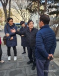 임춘대 의원, 8호선 장지역 출입구 신설 위한 현장점검 실시