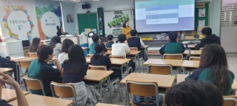 챗GPT 인공지능 융합 교육 전문 강사 유채린, 구리시 교문중학교에서 디지털 시대의 기업가정신 주제 교육