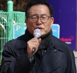 이희범 법정구속은 우익진영 죽이기