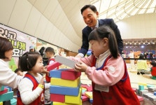 어린이들 강남 아추 페스타에서 웃음꽃 활짝