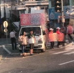 길 막고 신호등 가리고...눈꼴신 선거운동 민폐