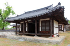 배운 바를 실천에 옮긴 지식인의 흔적이 깃든 부사정