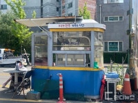 불볕더위에 선풍기도 못 트는 공영 주차장 부스