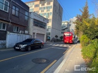 인도 없는 아찔한 등굣길 대책 마련 시급