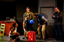 재미한인 극작가 연극 울프 플레이 브로드웨이서 매진 행렬