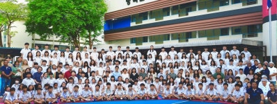 윤두섭 방콕한국국제학교 이사장, 학교 건축기금 마련 후원의 집 운영해요