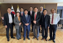 뉴욕조선족동포회 신임 임원진, 뉴욕한인회 방문