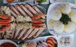 [SR경제&라이프]여름휴가철 가볼만한 맛집 속초동명항 너도대게나도대게