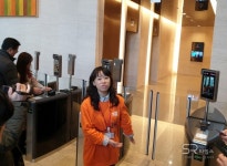 [SR현장에서] SKT가 서울 종로 센트로폴리스 빌딩에 구축한  미래형 5G 스마트 오피스 체험기