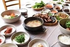 [SR경제&라이프] 마이산 맛집 진안 벚꽃마을서 다양한 구이 즐긴다
