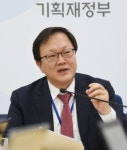 [SR경제&라이프] 세수예측 실패 김태주 전 기재부 실장…새마을금고중앙회 둥지