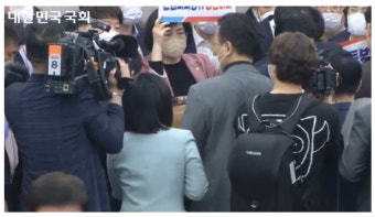 [SR정치] 민주당, 법사위 '검수완박 법안' 통과 강행…회의 '아수라장'