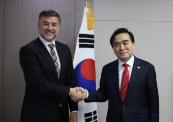 [SR정치] 태영호 의원, 에스토니아 주한대사 면담