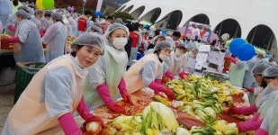 [지자체의 SR] 부산시, 기업과 함께하는 2022 사랑의 김치나눔 한마당 개최