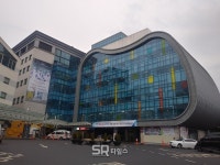 [SR정치] 최춘식 의원 명지병원, 신현영 의원 탑승사실 보고 누락했다