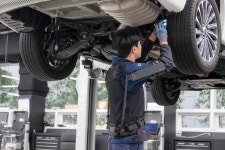 현대차·기아, 웨어러블 로봇 테크데이 열고 엑스블 숄더 공개