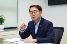 최민규 서울시의원, 무단 방치 없는 안전한 서울, 개인형 이동장치 관리 새 시대 열다