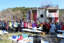 진서면 주민들 거리로 나섰다 명분은 고령토 채굴, 석산 허가 절대 안 돼