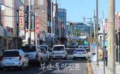 극심한 주차난에 시름하는 부풍로…주차장 부지 확보는 여전히 빨간불