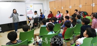 부안복지관 어울림희망극단 동화구연 요술항아리 인기몰이