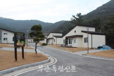 부안군 체재형 가족실습농장 1기 입주민들 정착에 큰 도움 안 돼