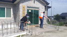 부안 백산면 주민자치위원회, 자율방범대 경로당 방역 나서