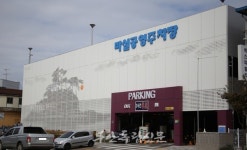 곰팡이 피고 차단기도 말썽…부안읍 마실공영주차장 부실 공사 논란