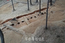 고려 왕궁에 납품하던 부안고려청자…생산체계 밝힐 청자 유물과 가마 새로 발견돼