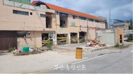 번갯불에 콩 볶듯 매입한 부안읍 장수사우나 부지…주차장 조성은 언제쯤?