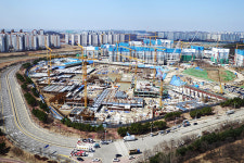 고강도 규제 장벽에 물량 감소 뚜렷… 암울한 재개발 재건축